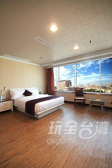 Ya Tai Hotel Каосюн Екстериор снимка